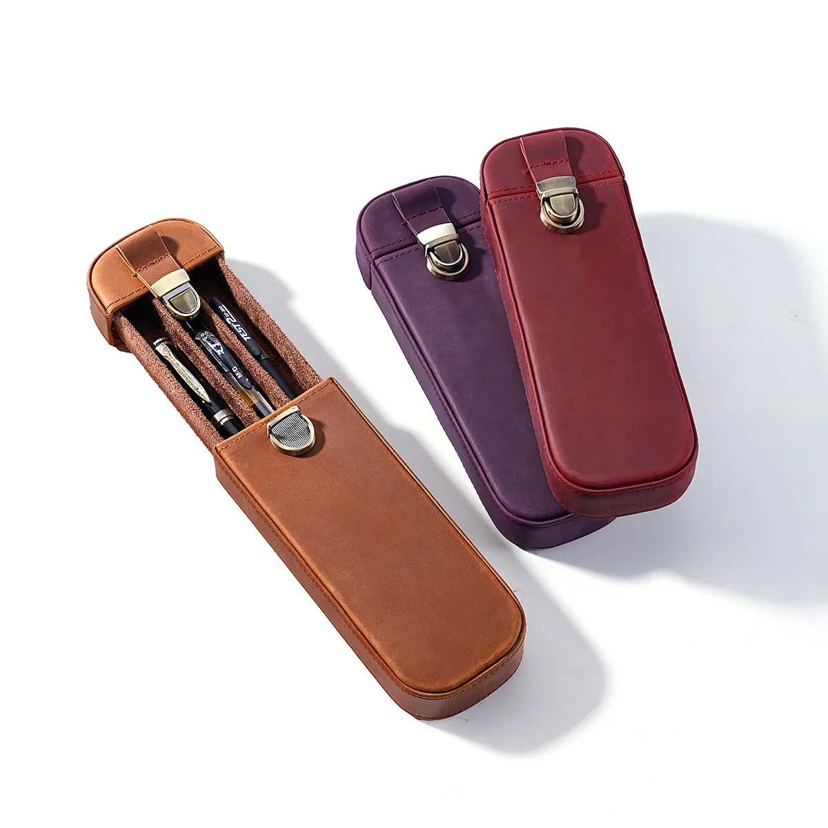 手作りの革製万年筆ケース。3つのペンを収納できる仕切りと、取 - Leather Fountain Pen Case 3 Slots Pouch のレビューと価格